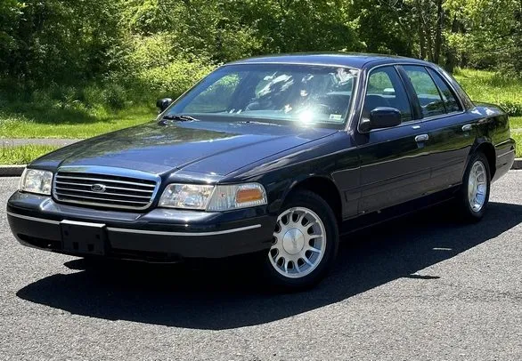 1999 FORD CROWN VICTORIA PROBLEME