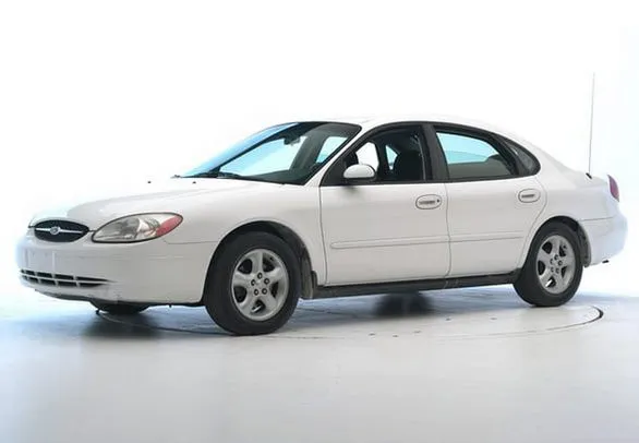 2002 FORD TAURUS PROBLEME